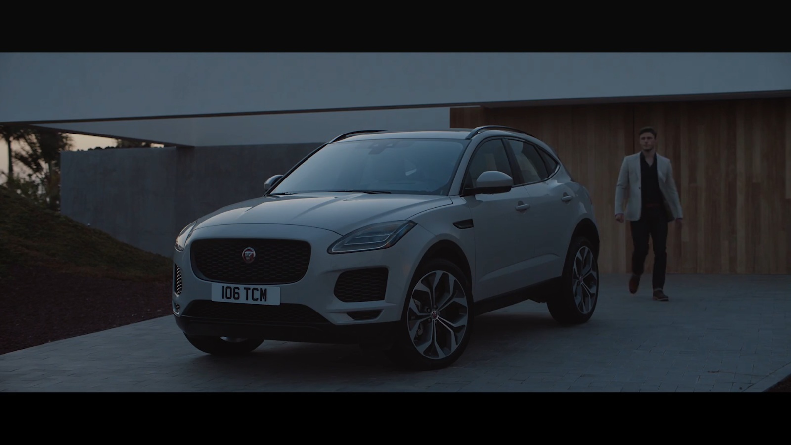 Техническое обслуживание Jaguar E-Pace