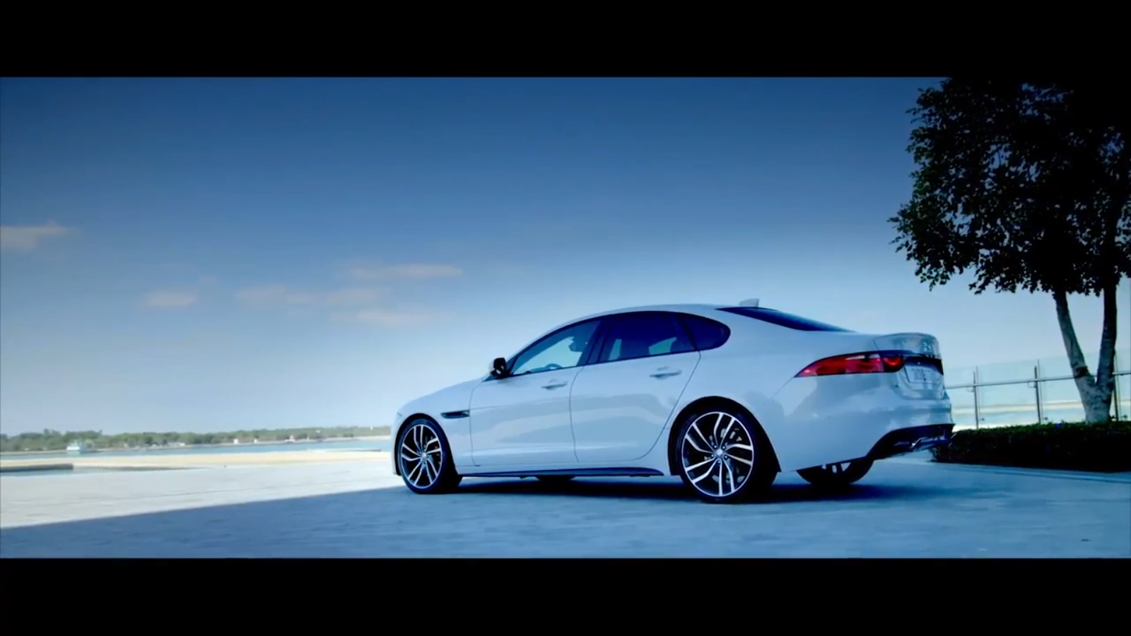 Техническое обслуживание Jaguar XF