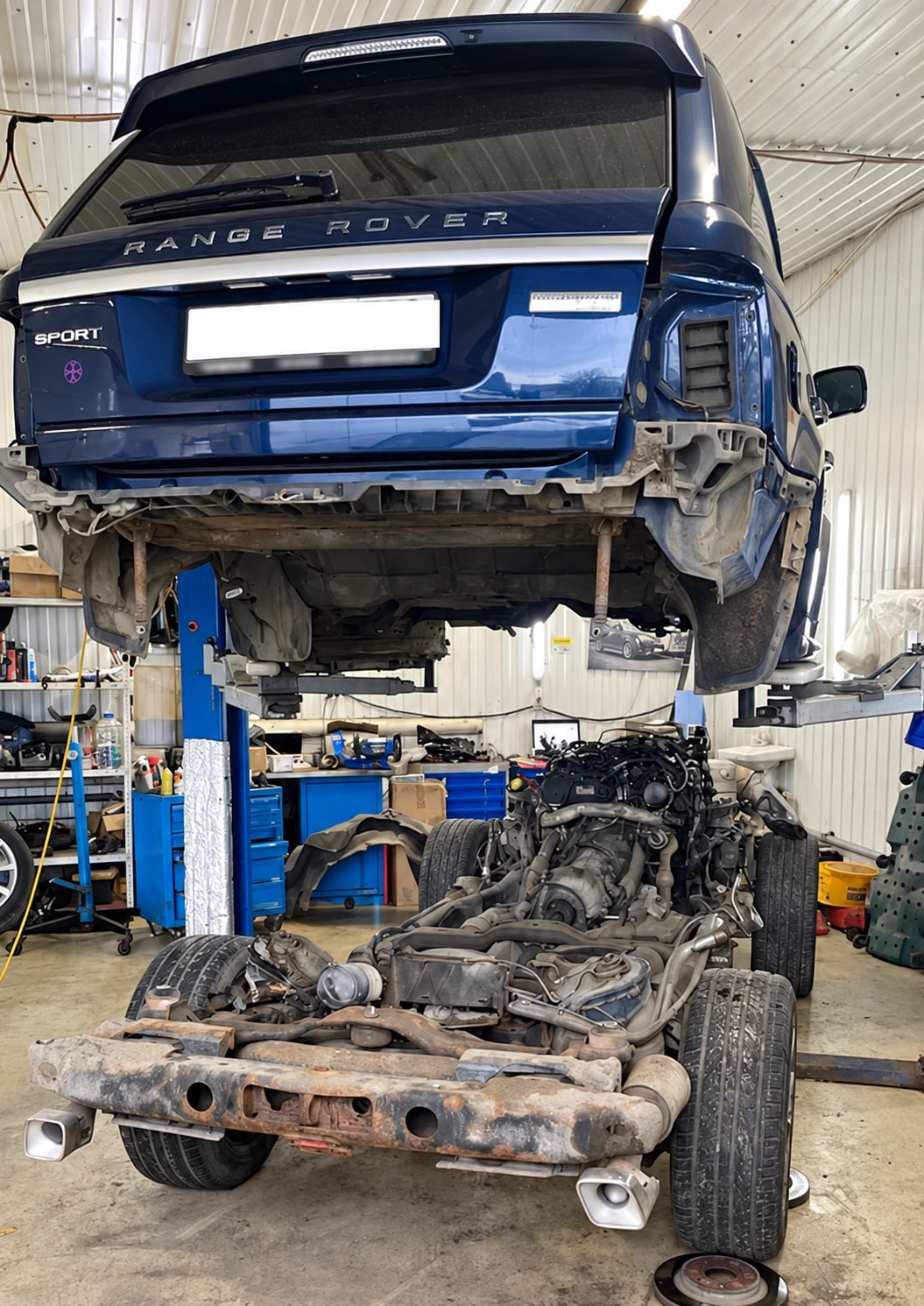 Кузов Range Rover Sport над шасси